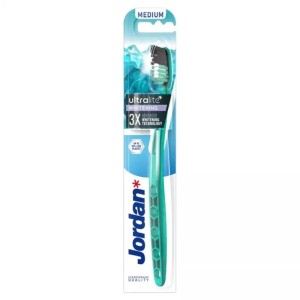 Jordan Ultralite Whitening Medium Toothbrush (1 τμχ.) – Πανάλαφρη Οδοντόβουρτσα για Λεύκανση & Αποτελεσματικό Καθαρισμό