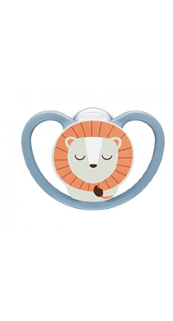 NUK Perfect Match Air Night Πιπίλα Σιλικόνης Blue Lion 18-36m με Θήκη (1 τμχ)